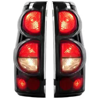 适用于99-06雪佛兰西尔维拉多1500 2500 3500尾灯99-03GMC Sierra