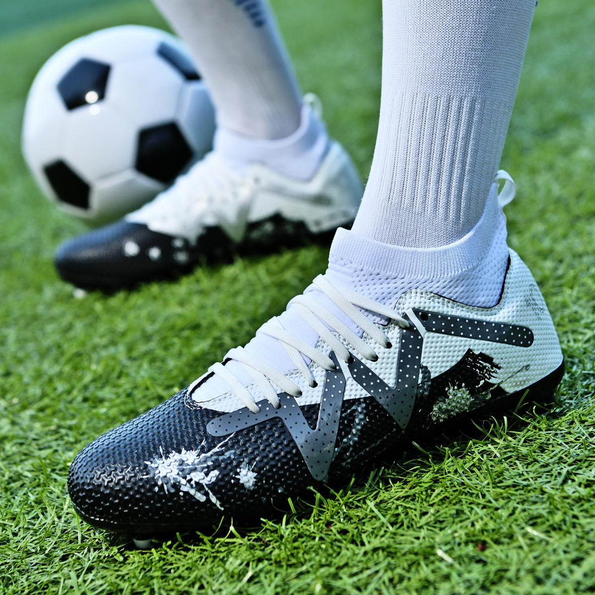 ShoeGlobe Scarpe da calcio transfrontaliere AG lunghe TF con punte rotte alte per uomo e donna, vendita diretta all'ingrosso_voghion.com