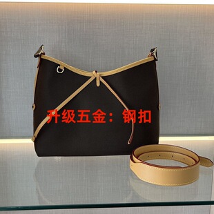 䓿ۄP���W����carryallţ�Ƿ������ϻ��]�����^�����ؕr��Ů��