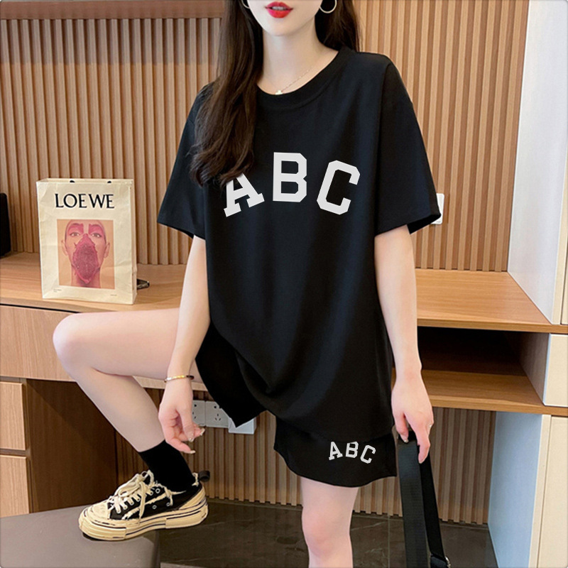 Maternity Wear Summer Style 2026 New Sports Suit Casual Simple Short-Sleeved Shorts Two-Piece Set Fashionable and Stylish