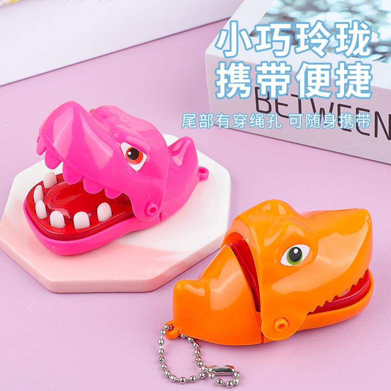 ミニハンドバイトサメのおもちゃ、面白い、指を噛む大きな口のサメ、子供のおもちゃ、露店卸売|undefined