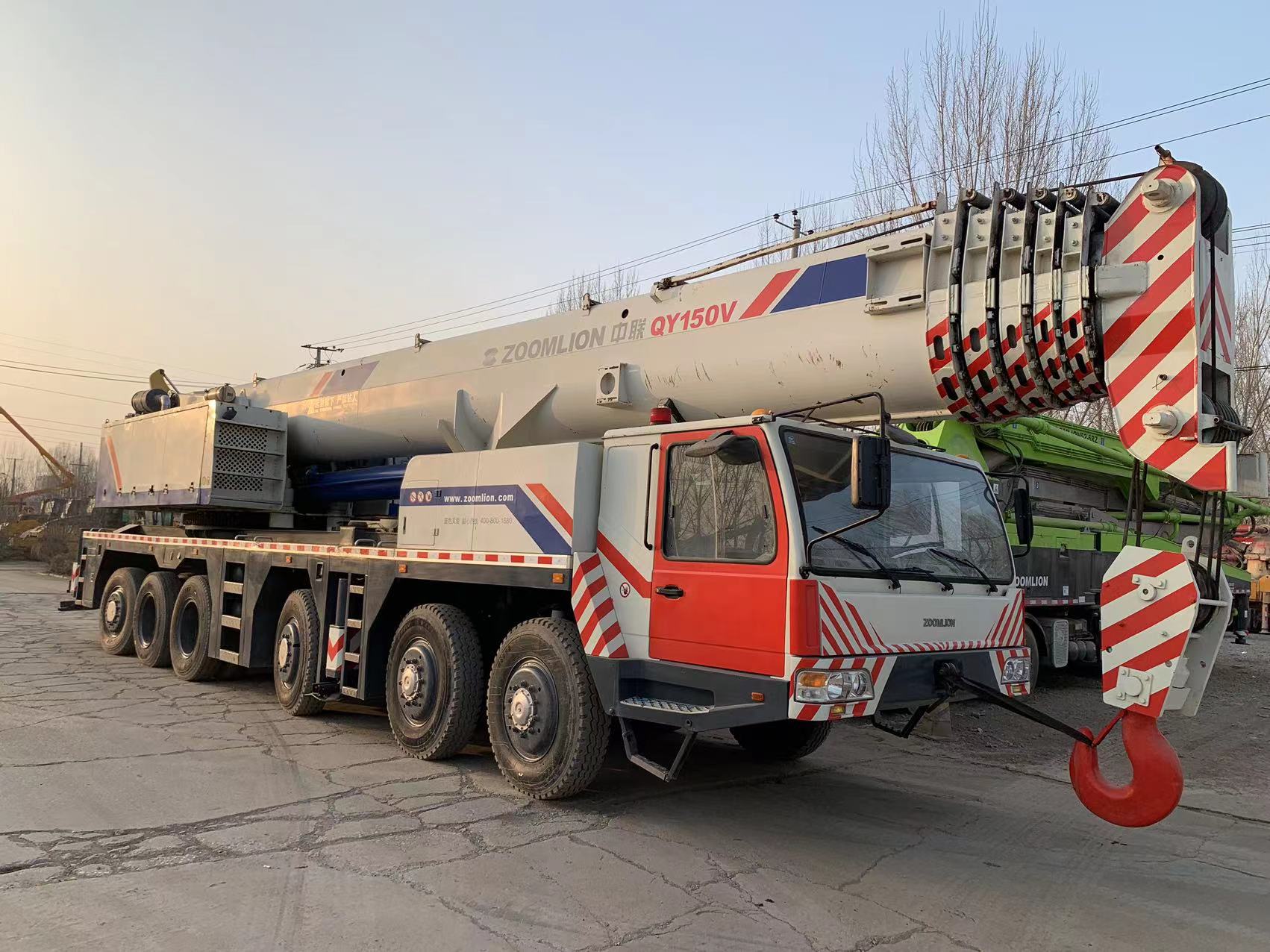 现货新款中联130吨QY130V 六节臂66米主臂奔驰发动机质量高价格低