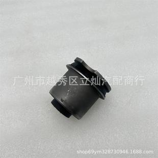 Suitable for Hummer H3 Front Differential Rubber Sleeve, Lower Cross Beam Bushing, Beam Buffer Block 25872770