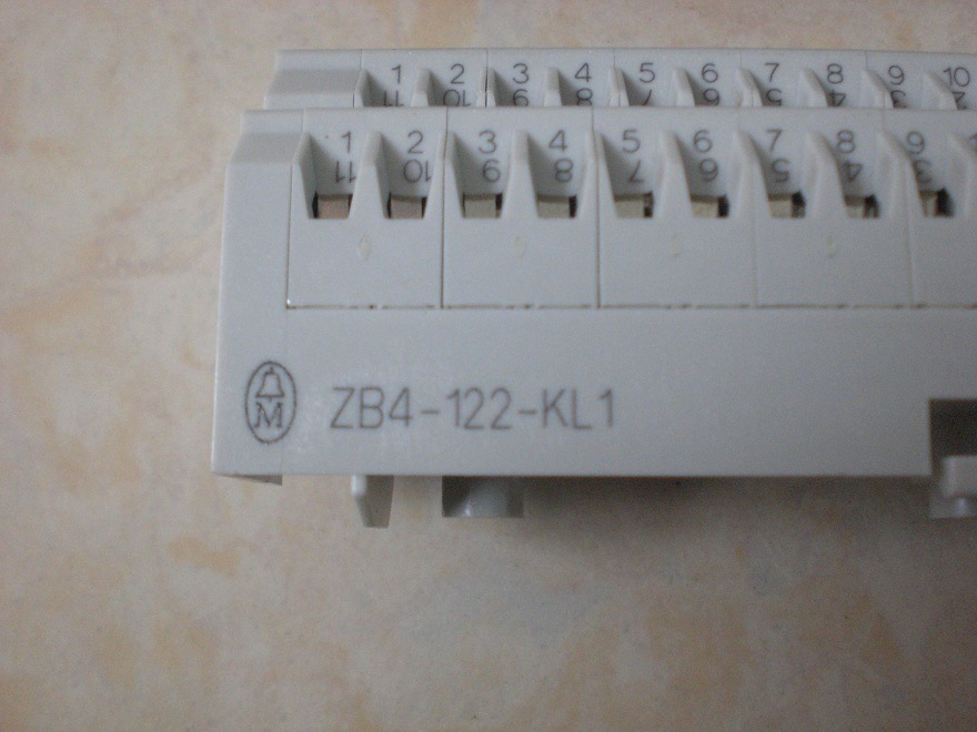 *ZB4-160-SM1/122-KL1 ZB4-128-SF1 ZB4-901-SF2 MOELLER金钟穆勒
