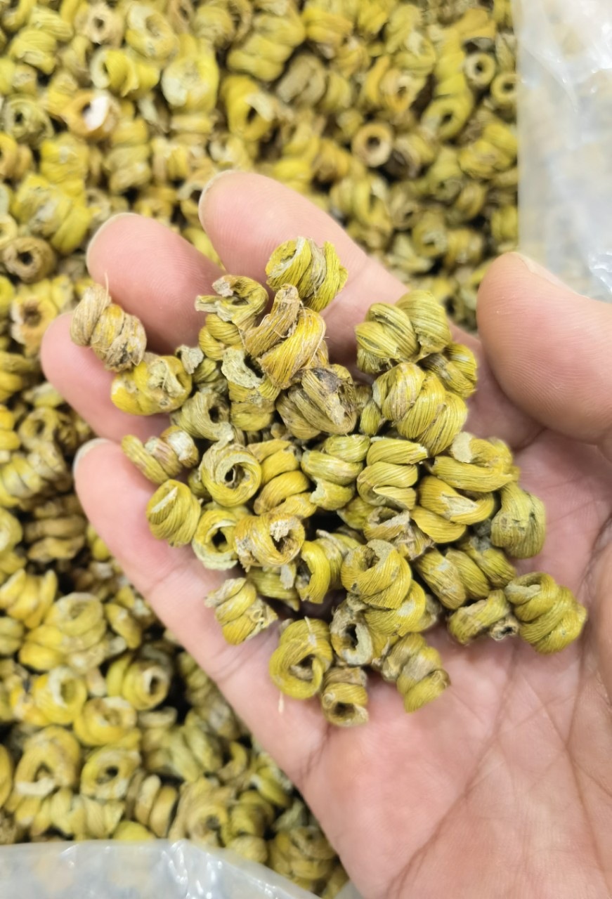 Tie Pi Shi Hu Feng Dou Dried Dendrobium Officinale Stems Huoshan Style Traditional Processing for Cooking and Herbal Soup specifications