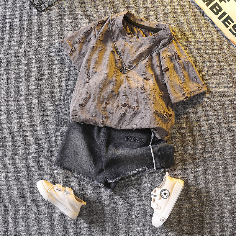 5019 Traje de verano de celebridades de Internet para niños 2023 Nueva ropa de calle frita para bebés de moda y moda de manga corta