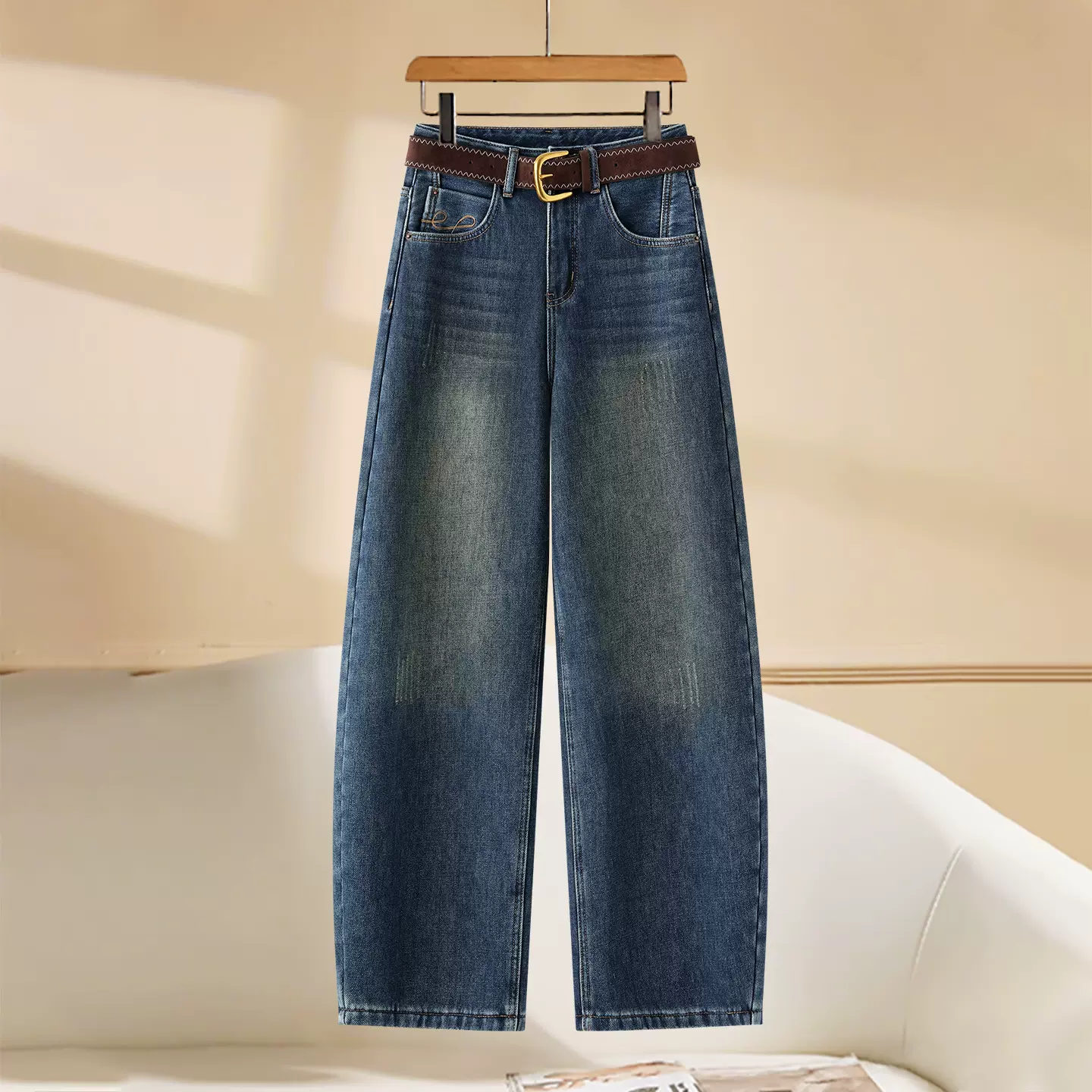 复古蓝高腰刺绣弯刀牛仔裤女秋冬2025新款加绒宽松垂感显瘦阔腿裤