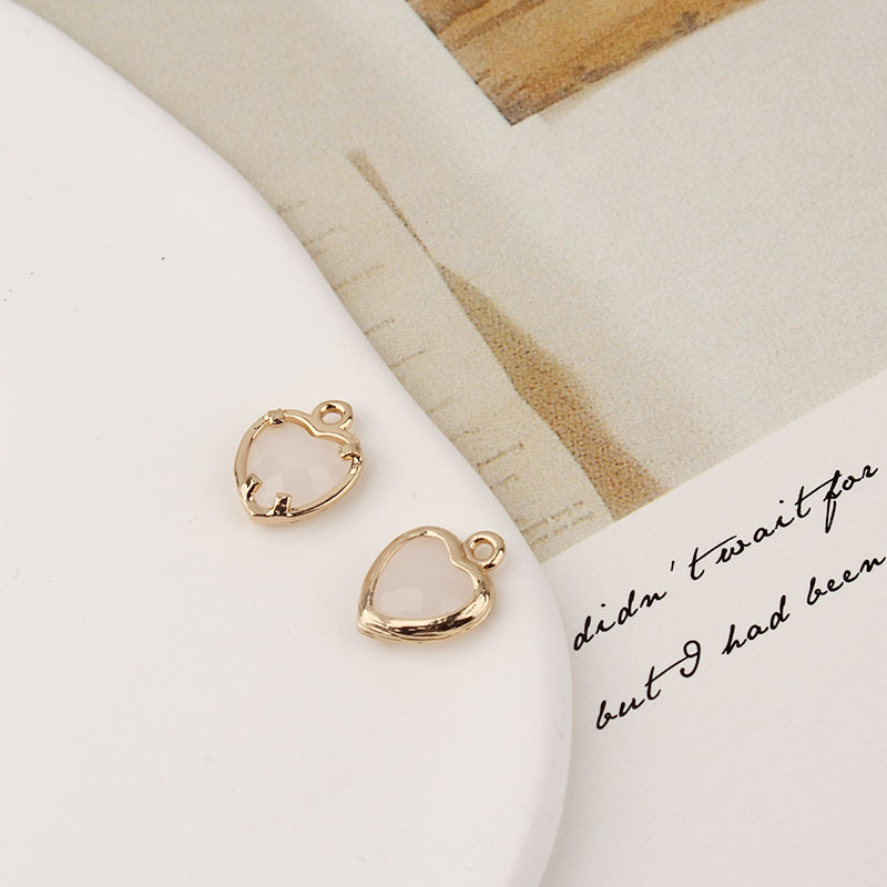 2g Weight Pendant Jewelry Making Type Zircon Inlay Material DIY Jewelry Accessories Classification 1 Piece Quantity Copper Material Heart Shape Pattern Inlay Design IG Style, Shiny Style 1 Piece Copper Zircon Heart Shape Pendant 7