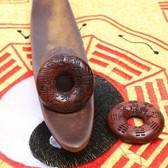 Lightning strike Zaomu mountain ghost spend money safe buckle pendant Taoist magic weapon portable accessories old material dark fine carving