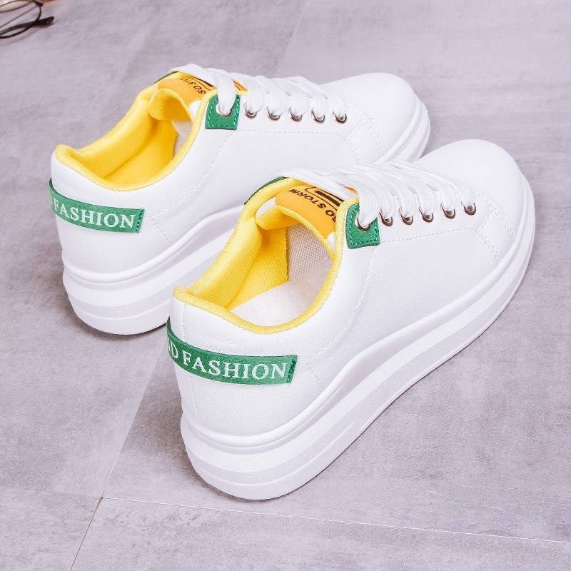 Zapatos de corrida de red de mujer primavera y otoño de mujer 2023 nuevo estilo universal estudiantes coreanos zapatos de skate de mujer zapatos blancos transpirables