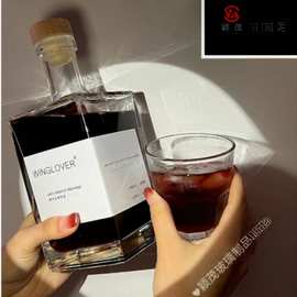 跨境玻璃酒瓶一斤装威士忌洋酒瓶密封四方瓶葡萄酒瓶果酒瓶玻璃空