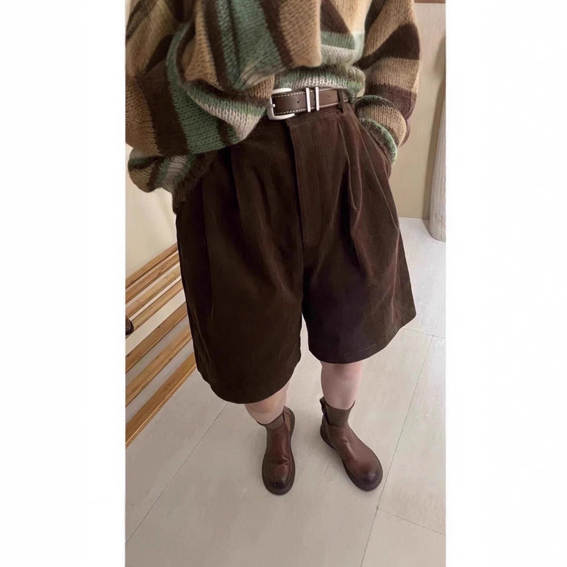 Fashionable and Stylish Corduroy Shorts for Women, 2026 Autumn New Casual High-Waisted Slim-Fit Wide-Leg Pants Fashionable and Stylish Corduroy Shorts for Women, 2026 Autumn New Casual High-Waisted Slim-Fit Wide-Leg Pants