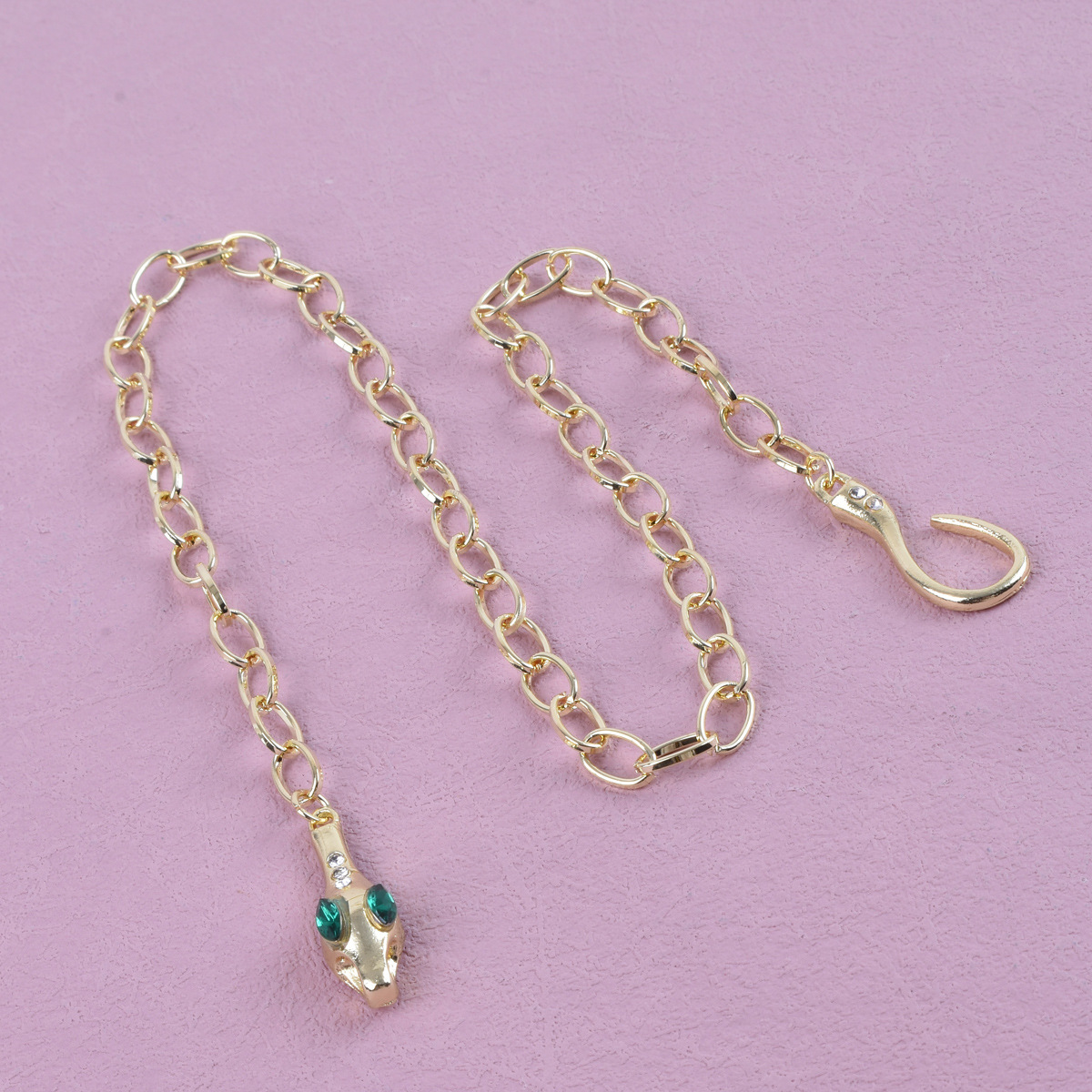 Collier serpent élégant avec diamants incrustés style vintage_voghion.com