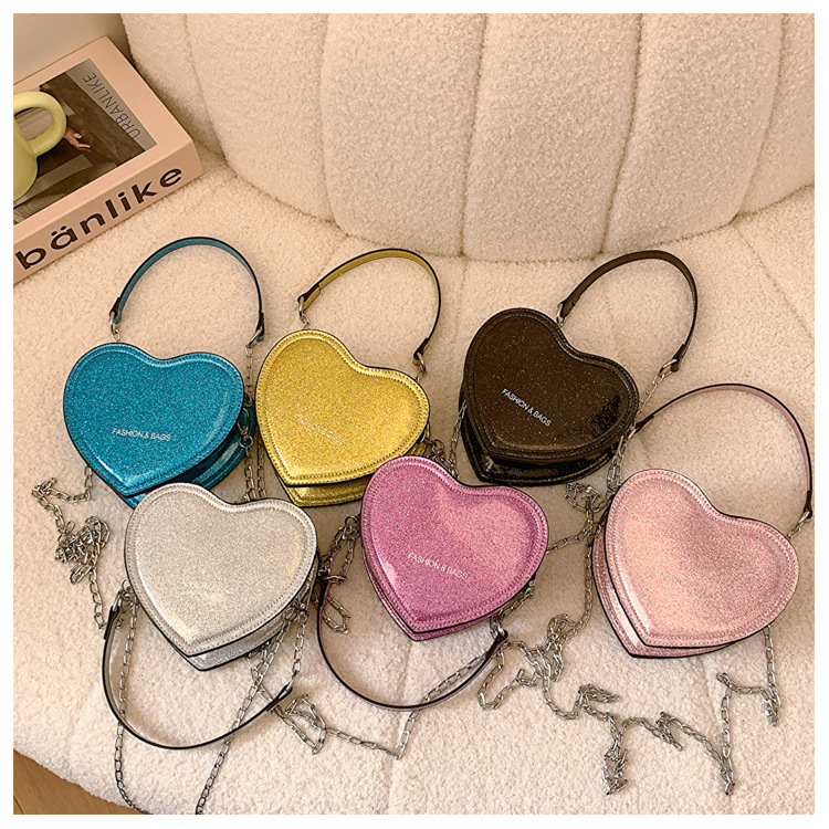 Women's Small Pu Leather Solid Color Cute Heart-shaped Zipper Crossbody Bag display picture 27