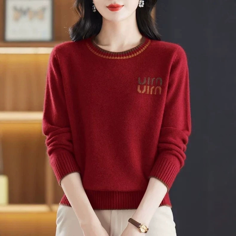 High-end quality women's knitted sweater, new 2026 hot-selling autumn and winter thickened sweater for mothers, fashionable loose-fitting base shirt High-end quality women's knitted sweater, new 2026 hot-selling autumn and winter thickened sweater for mothers, fashionable loose-fitting base shirt