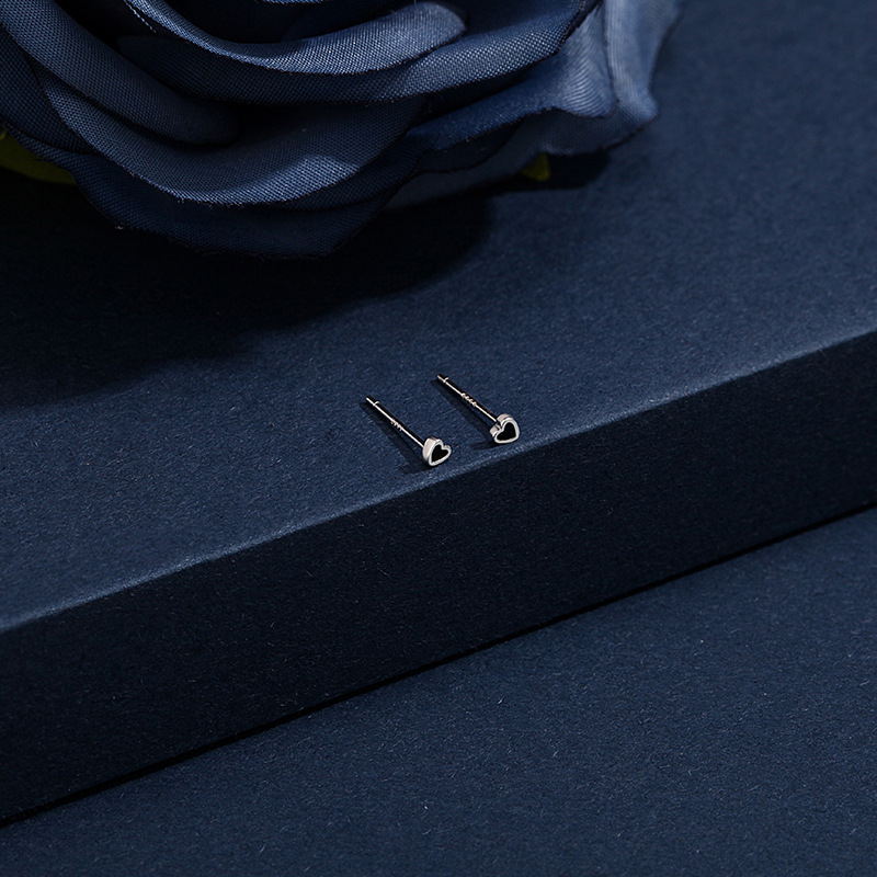 3g Weight Rhinestones Inlay Material Ear Studs Classification 1 Pair Quantity Street Occasion 925 Sterling Silver Material Heart Shape Pattern Women'S Gender Plating Design Fashion Style 1 Pair 925 Sterling Silver Rhinestones Heart Shape Ear Studs 8