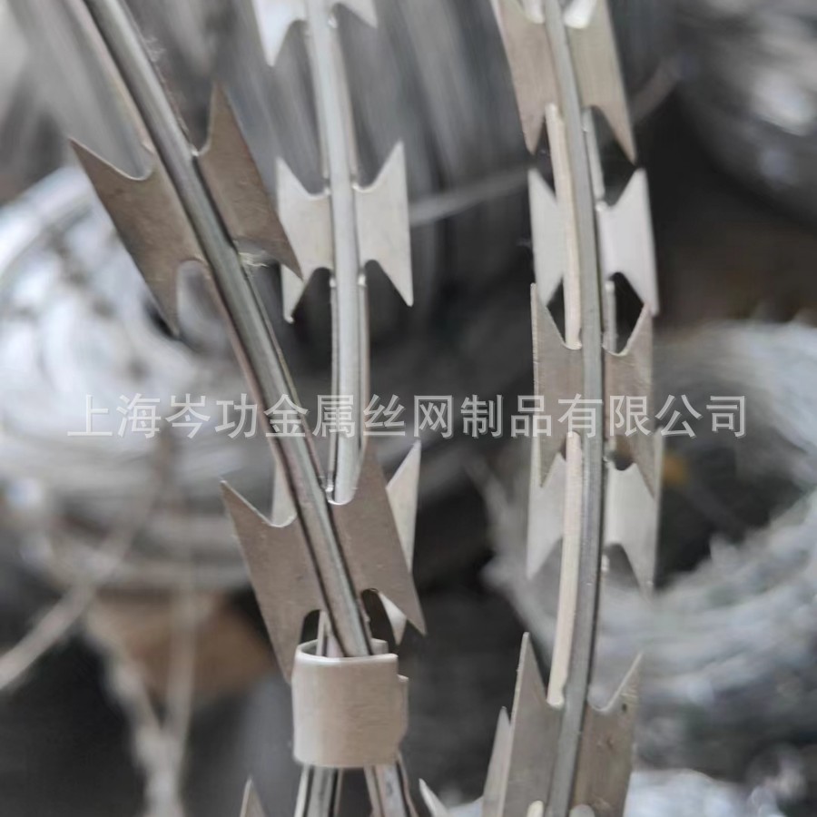 监狱绳机场护栏网小区护栏河道墙隔离网防护网刀片刺网铁路钢网