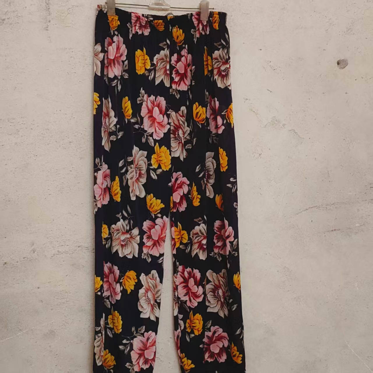 꽃이 피고 번성한다