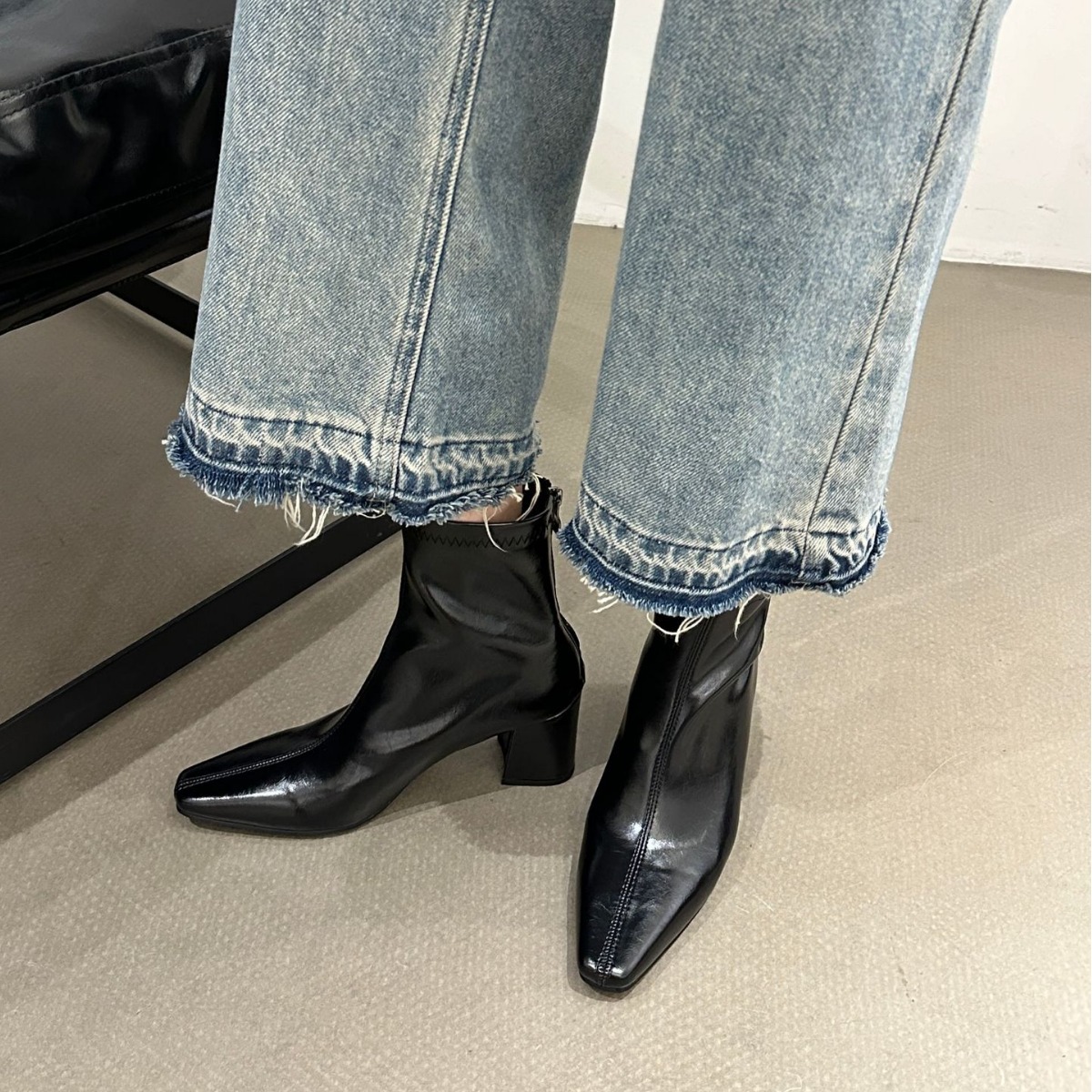 ShoeVault Korean Style Minimalist Soft Leather Stretch Slim Bare Square Toe Chunky High Heel Short Slimming Height Increasing_vogvips.com