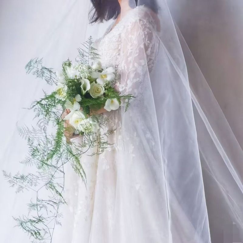 手捧花瀑布垂坠感新娘花束 结婚摄影花绿白假花家居台面装饰|undefined