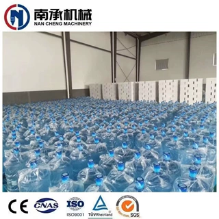 厂家供应桶装水灌装机 全自动五加仑大桶纯净水灌装机 液体灌装机