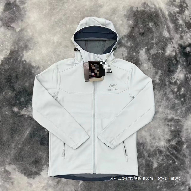 High-Quality Fleece Spring and Autumn Jacket with Embroidery, New Softshell Windproof Hooded Waterproof Outdoor Jacket for Men and Women