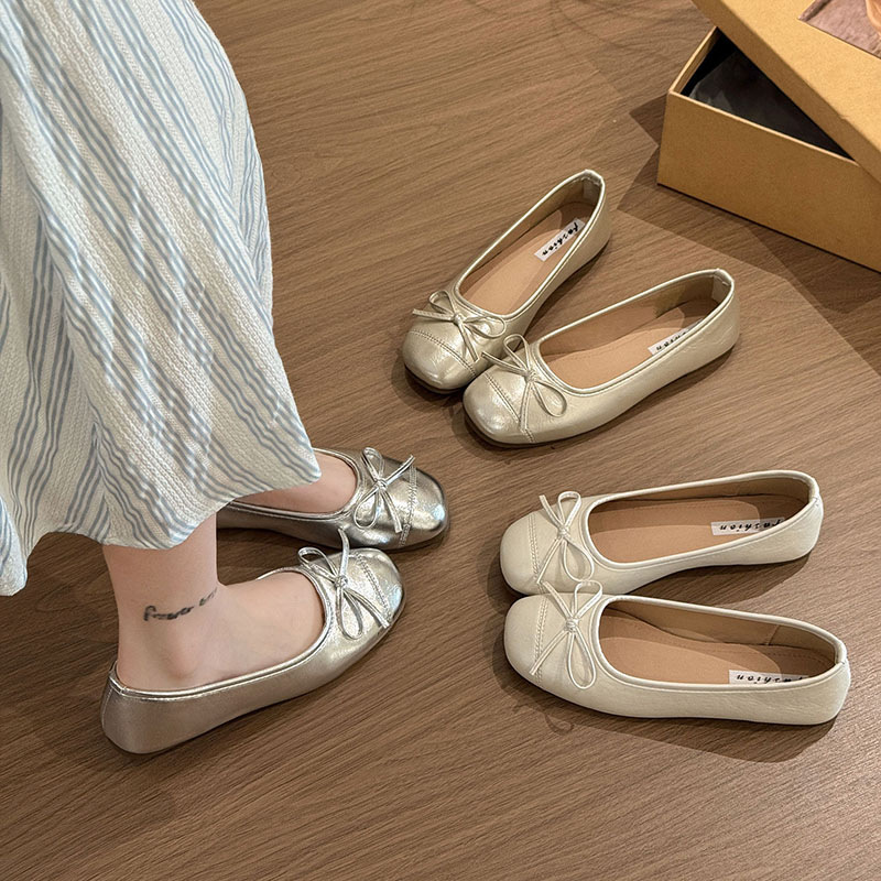 French Retro Ballet Style Shallow Flat Shoes for Women 2026 New Summer Square Toe Soft Sole Mary Jane Shoes for Women