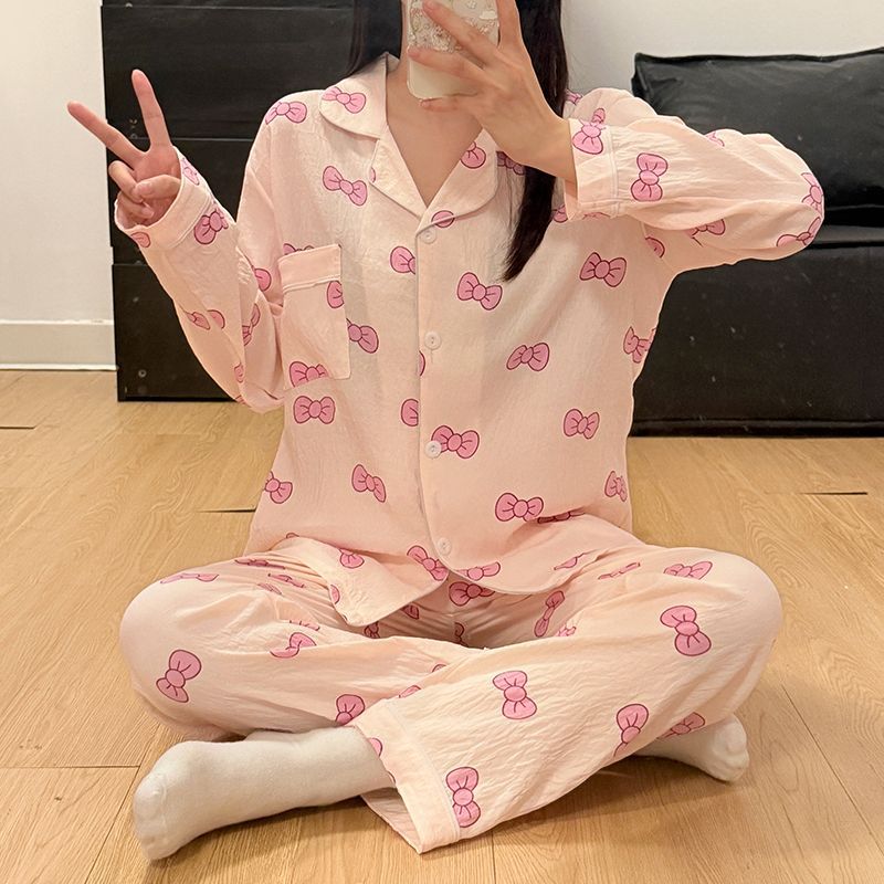 Venta al por mayor transfronteriza otoño nuevo estilo nube pantalones de algodón pijamas de manga larga mujer dibujos animados dulce lazo solapa servicio a domicilio