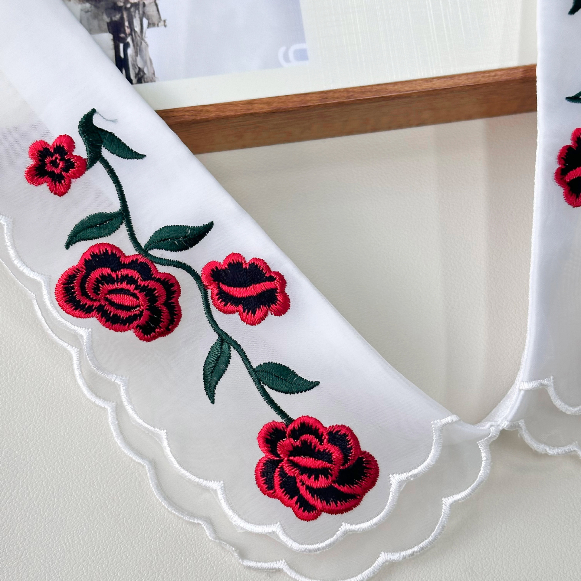 Cuello de gasa bordado Cuello de muñeca simétrico de doble capa a juego Ropa para niños Ropa de mujer Accesorios de ropa de todo fósforo Encaje bordado