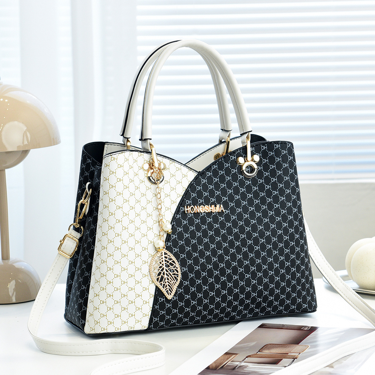 Bolso de mano de mujer retro, mujer 2025, nueva bolsa de madres de mediana edad, nueva bolsa de mujer de gran capacidad, bolso de hombro