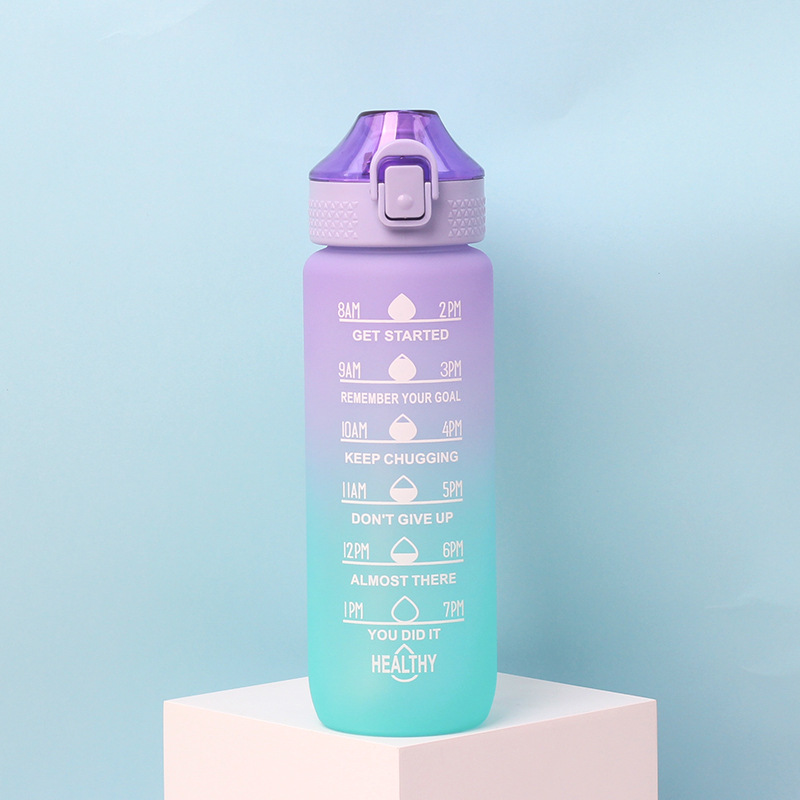 Taza de agua de gran capacidad de 800ml con mango boca recta cubierta elástica taza de espacio taza de agua de plástico deportes al aire libre taza de agua al por mayor