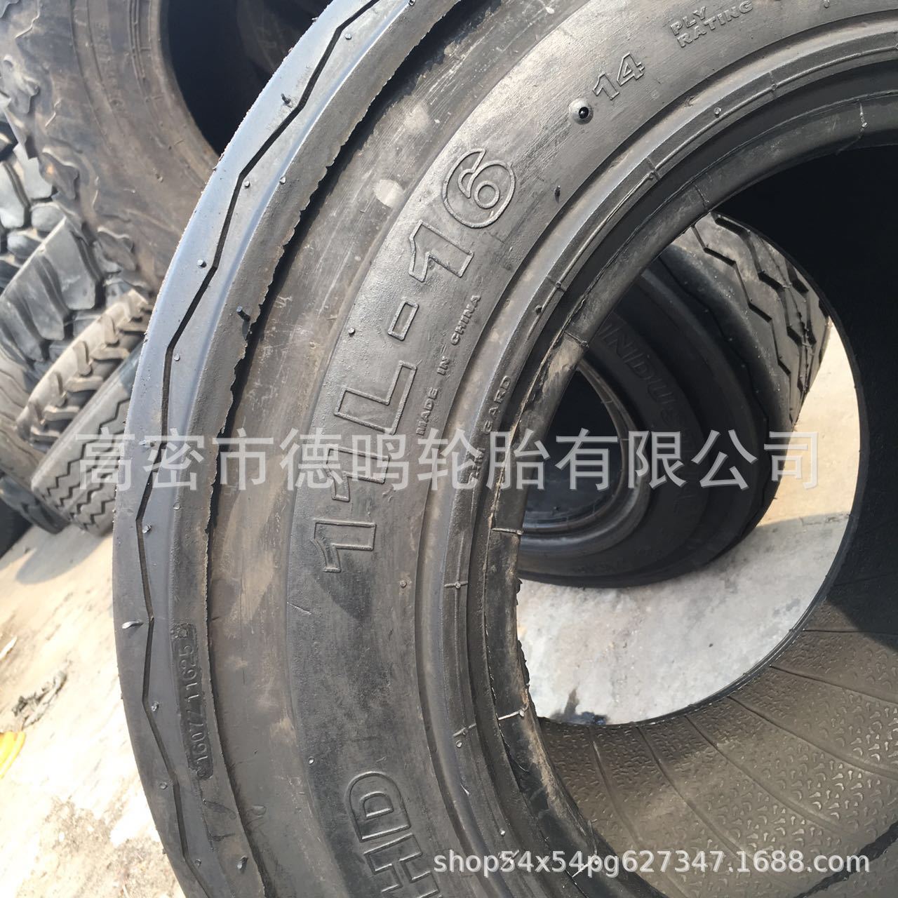 Suministro de maquinaria de construcción de neumáticos 11L-16 cosechadora neumático