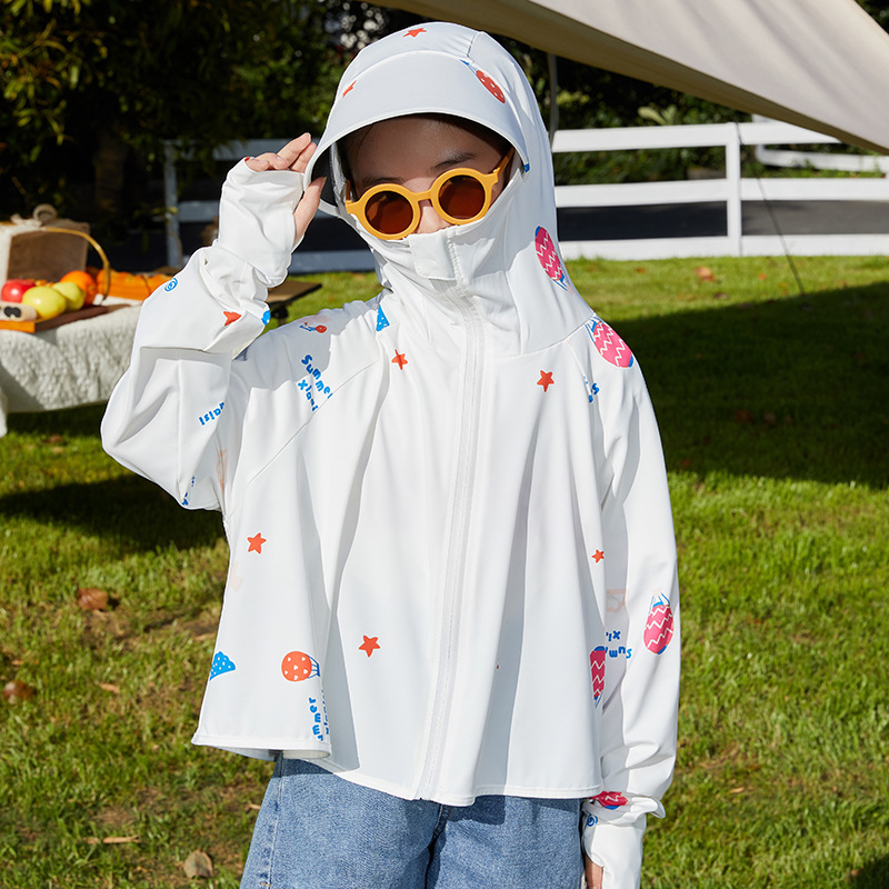 흰색으로 인쇄됨