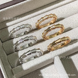 �����ۜIŮ��ͬ���߹ǽ�ָС���OӋ�荽���H����ָ�hõ�����