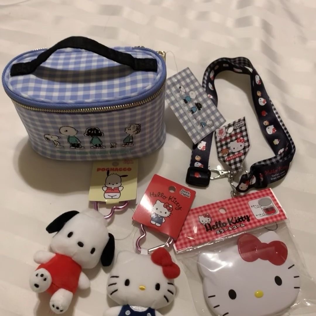 Amor hellokitty muñeca colgante llavero colgante bolsas de regalo bolsas de peluche lindo muñeca colgante lindo