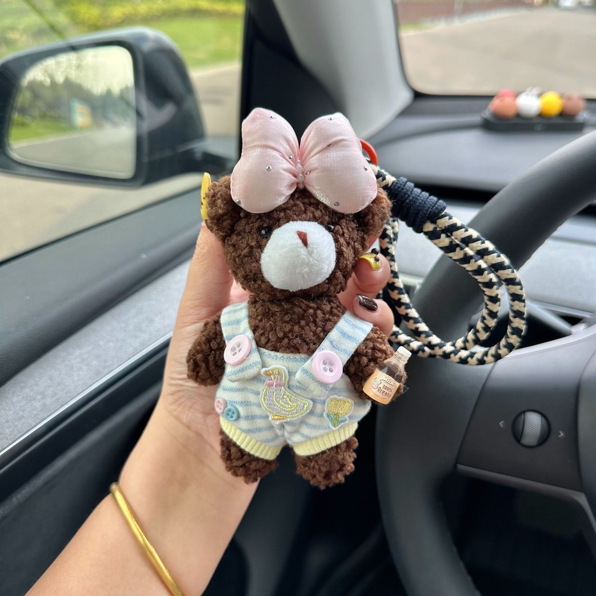 新款可爱毛衣小熊公仔手机绳包包挂件钥匙扣挂饰女友礼物抓机娃娃