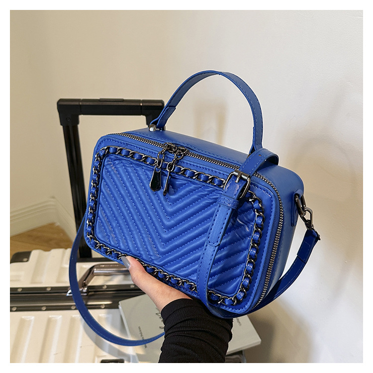 Women's 2023 Small Fragrant Wind Weaving Chain Single Shoulder Crossbody Bag Embroidered Thread Chain Handheld Small Square Bag_voghion.com