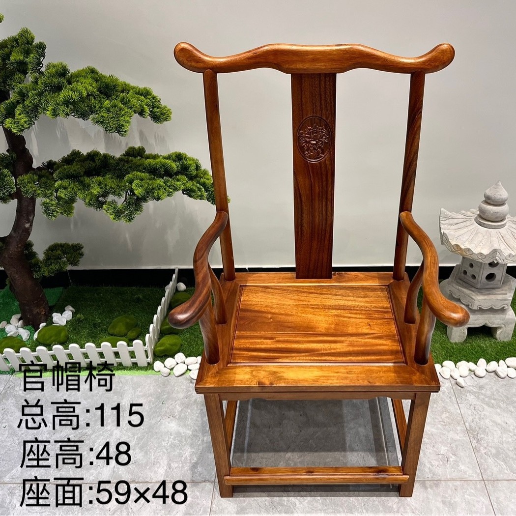 Заглушка для трубы из орехового дерева