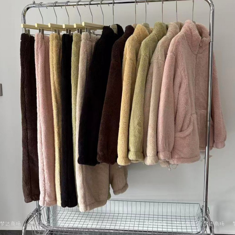 Du Xiaozhai 2025 New Winter Couple Style Plush Pajamas for Men and Women, Thickeneded and Warm, Lazy Style for Home and Outing