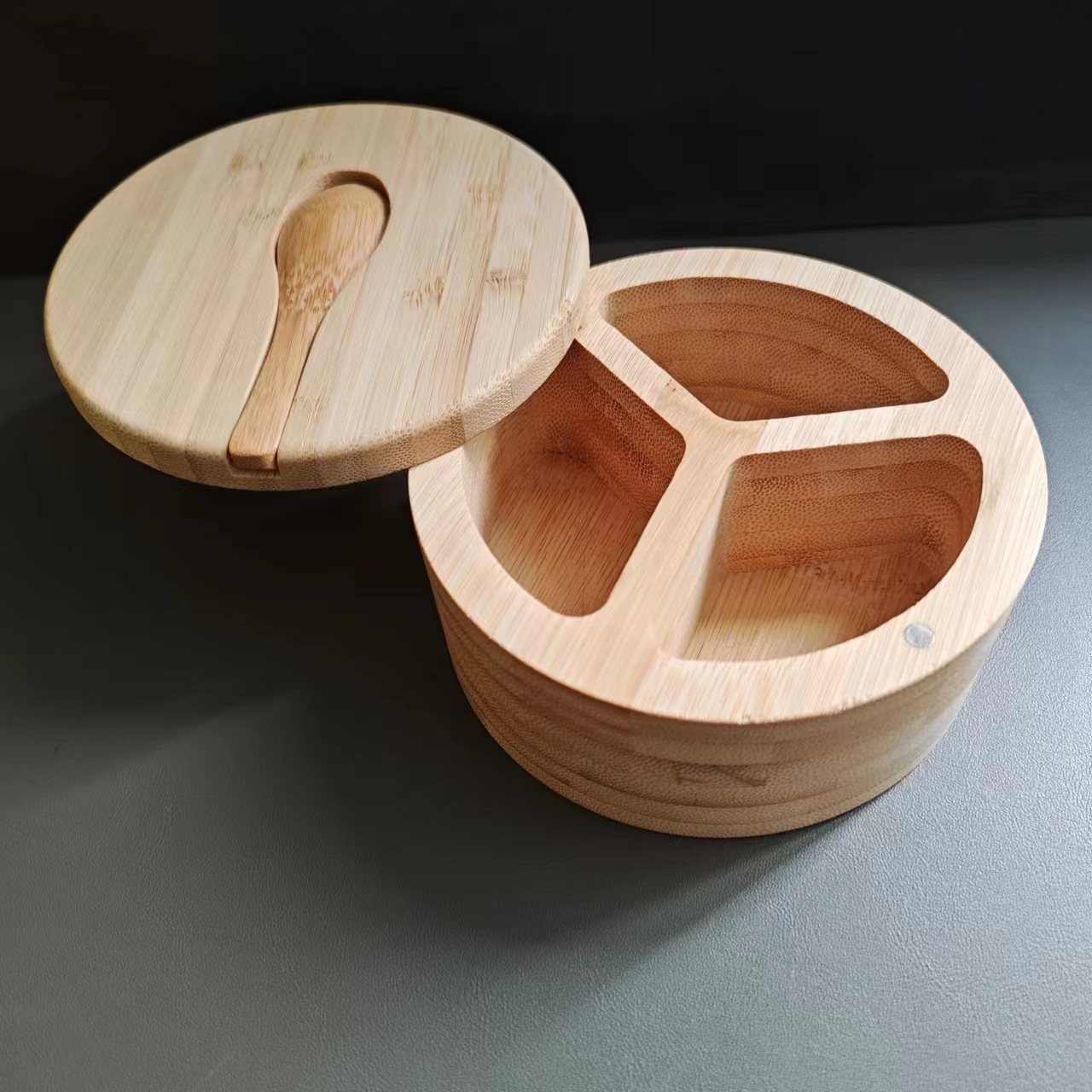 숟가락이있는 3 구획 소금 항아리 12*6cm 300g