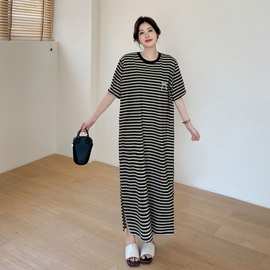 2024夏季韩版条纹T恤女超长款过膝宽松大码侧开衩懒人连衣裙长裙