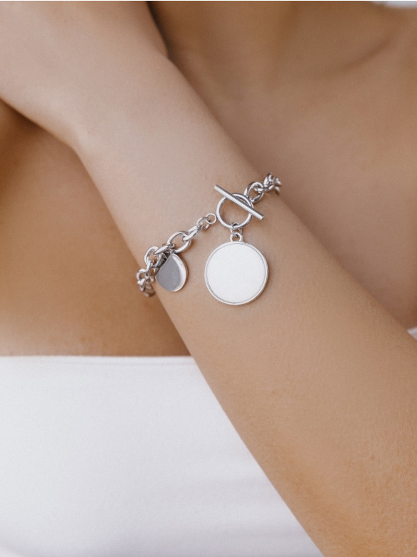 18g Weight Alloy Pendant Material Bracelets Classification Alloy Chain Material 1 Piece Quantity Holiday, Daily Occasion Alloy Material Geometric, Round, Heart Shape Pattern Women's Gender Elegant Style Elegant Geometric Round Heart Shape Alloy Wholesale Bracelets 4