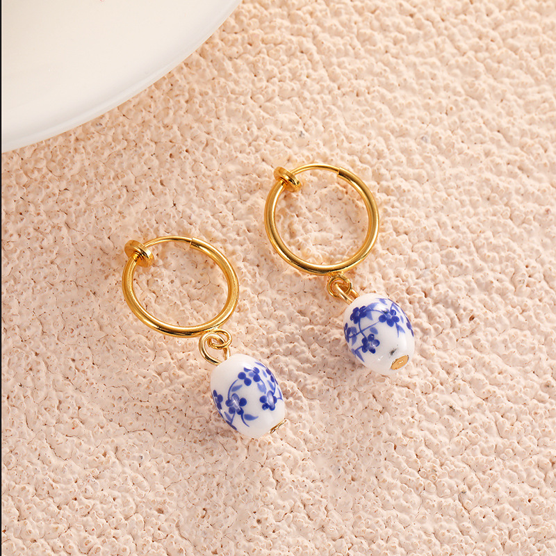 15g Weight Alloy Ear Needle Material Earrings Classification 1 Pair Quantity Daily Occasion Alloy, ceramics Material Flower, Grape Pattern Women's Gender Polished Finish Chinoiserie, Elegant Style 1 Pair Chinoiserie Elegant Flower Grape Alloy Ceramics Earrings 8