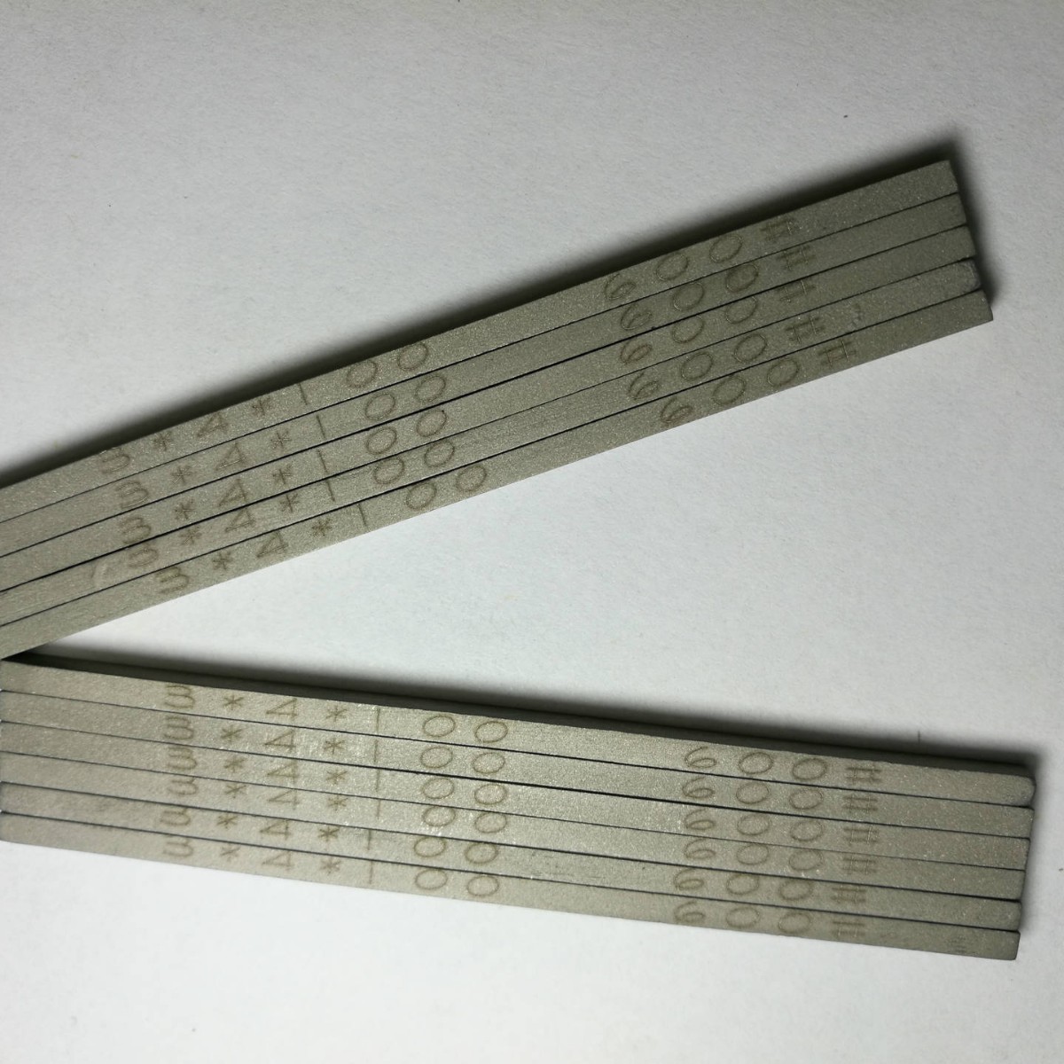 发动机缸体缸套铸铁件深孔专用金刚石平台网纹珩磨砂条