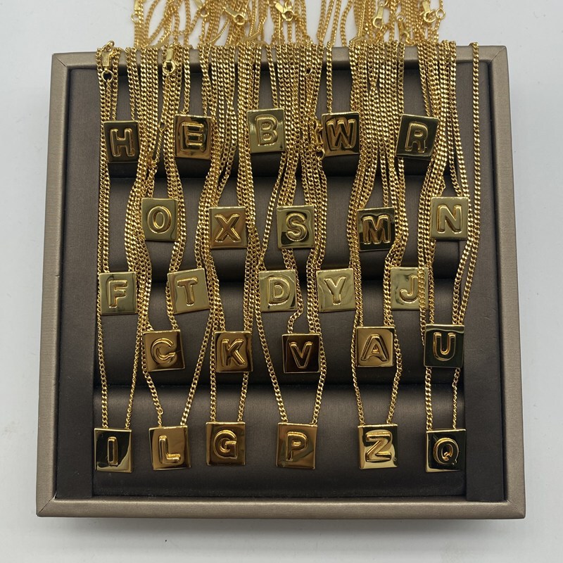 celi/Saijia New Square 26 Letter Necklace Women's ins Cold Style English Square Pendant Clavicle Chain