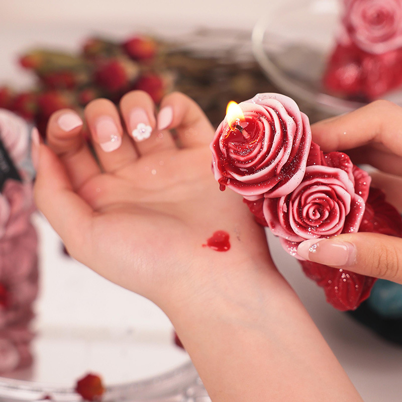 Dream Rose Cera a baja temperatura Patrón flotante Vela de columna tallada Vela de aromaterapia de bricolaje Accesorios fotográficos hechos a mano Regalo de viento ins