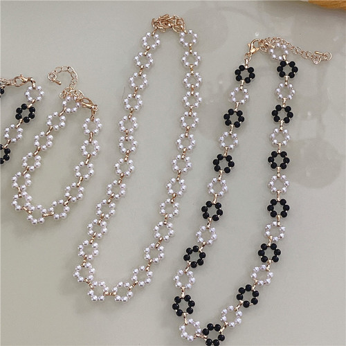 Braided pearl necklace female ins fashion niche design collar temperament internet celebrity clavicle chain simple personality necklace