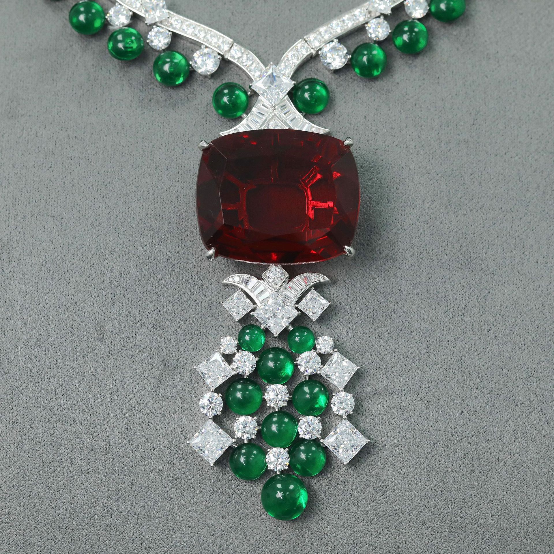 Collar de plata 925 chapado en oro con diamantes de alto contenido de carbono, turmalina rubelita y joyería de alta gama para mujer.