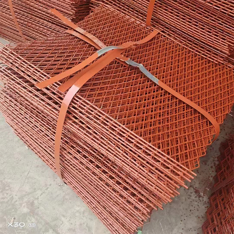 现货批发钢笆网片建筑工地脚手架菱形钢笆网金属钢笆片红色铁丝网