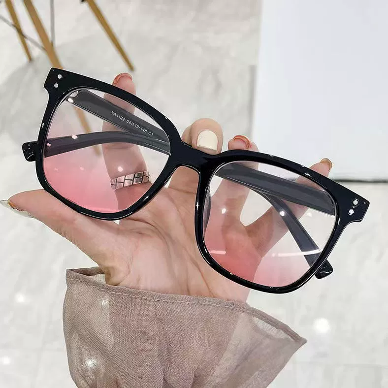 Face blush, ultra light glasses, internet celebrity